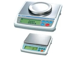 Лабораторные весы AND EK-1200i